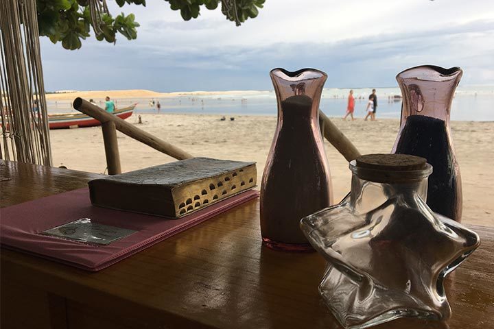 Altar de casamento na praia de Jericoacoara