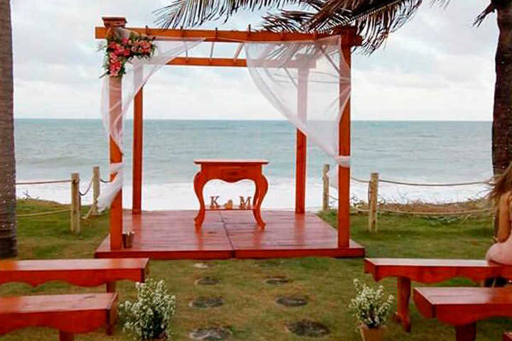 Altar de Casamento na praia