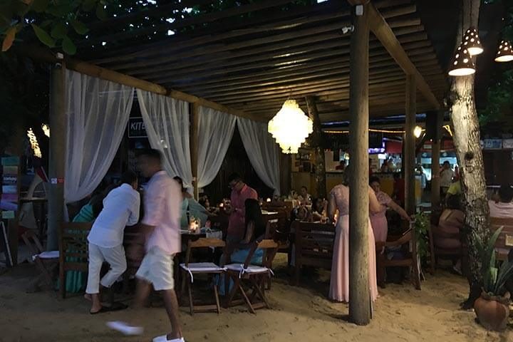 Festa de casamento em restaurante na praia de Jericoacoara
