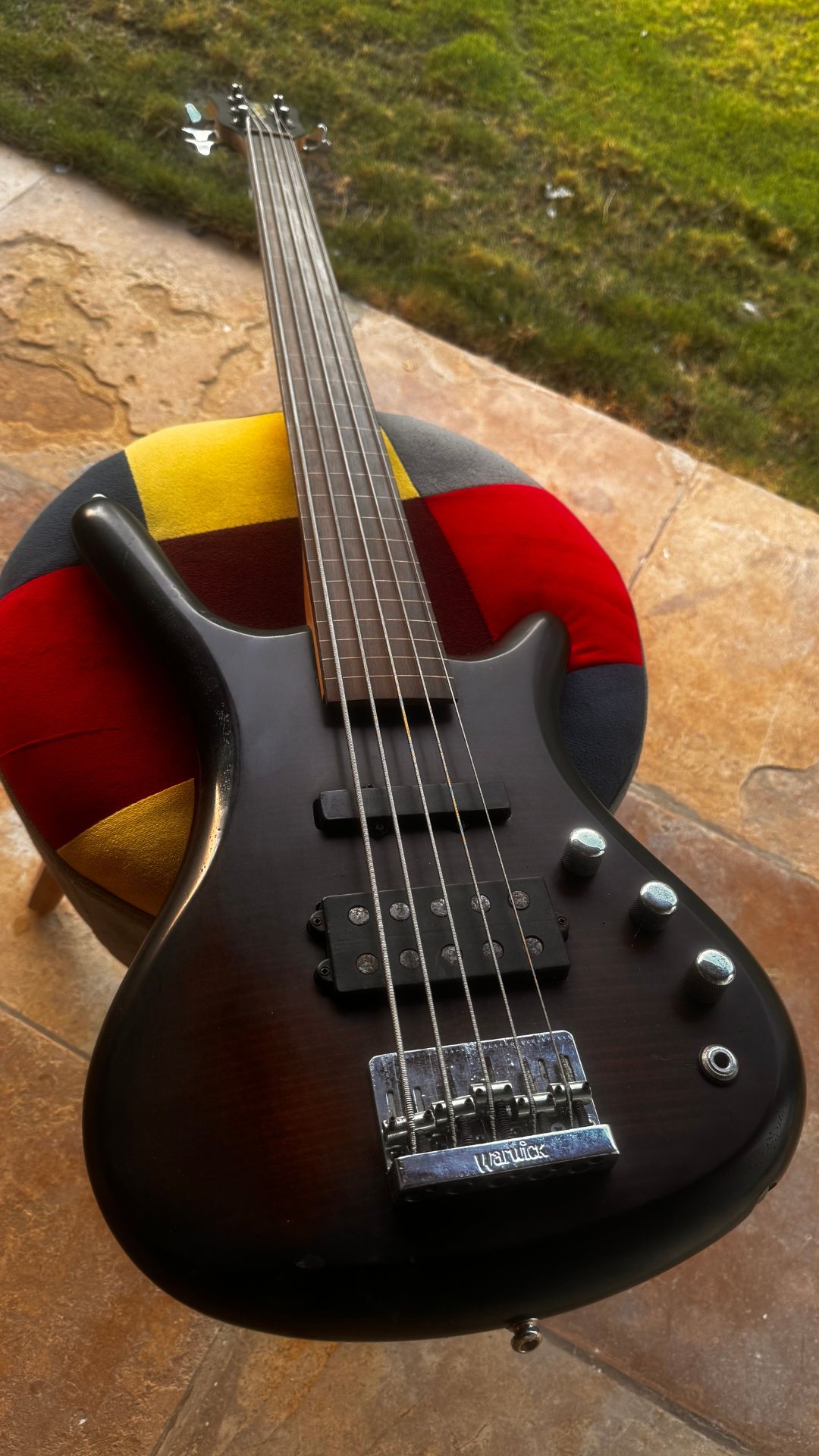 baixo-warwick-rock-bass-fretless-venda