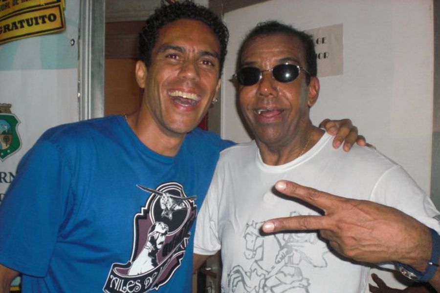 Ed Rodrigues e Jorge Ben Jor em camarim