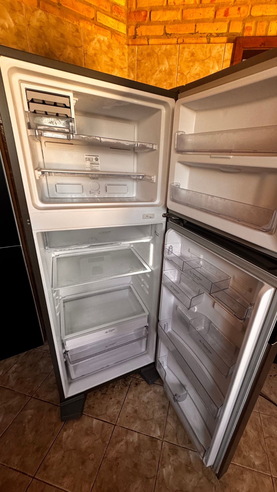 venda-geladeira-consul-479l-02